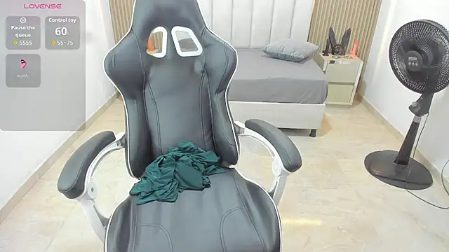 Aziz daud online show from 04.14.26