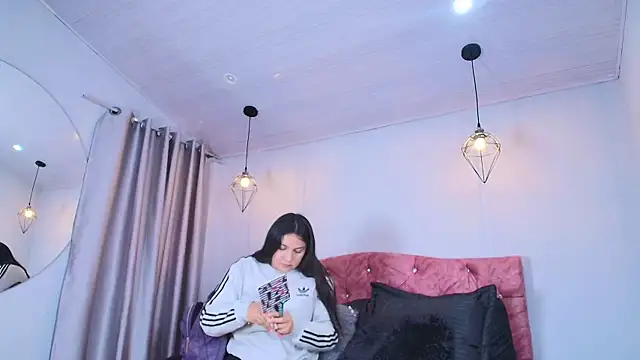 ivy bonnie online show from 12.05.25