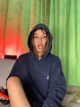 MiaaCute- online show from 10.22.25