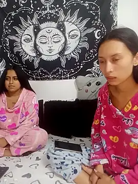 emily n abby online show from 04.06.26