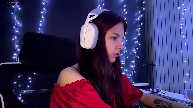Snapshot of HanaMantanaDell chatting on 07.19.26 HanaMantanaDell online show from 07.19.26