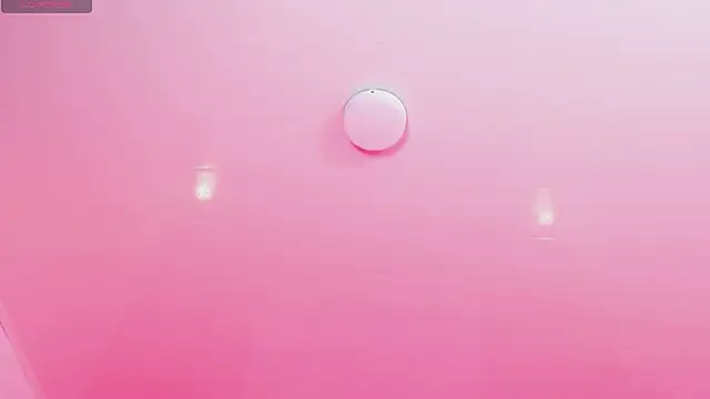 Snapshot of Halleyrosse chatting on 02.26.26 Halleyrosse online show from 02.26.26