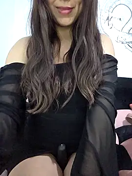 Alissun  online show from 12.04.25