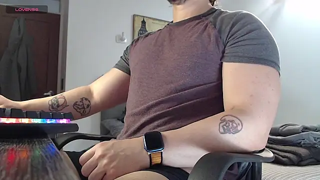 Snapshot of SugaredDigit chatting on 09.17.25 SugaredDigit online show from 09.17.25