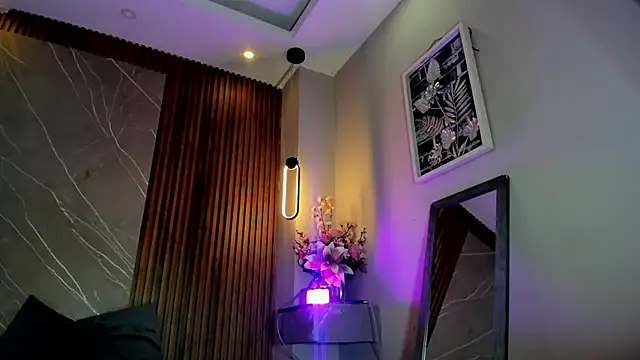 Snapshot of lucy__fox09 chatting on 10.20.25 lucy  fox09 online show from 10.20.25