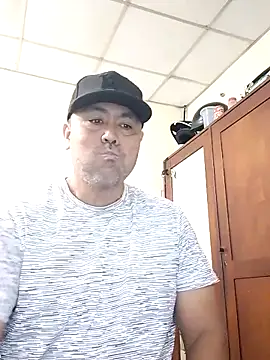 Elchino82-80 online show from 10.18.25