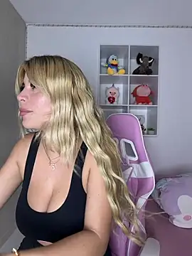 Snapshot of _Alicee_1 chatting on 07.16.26 Alicee 1 online show from 07.16.26
