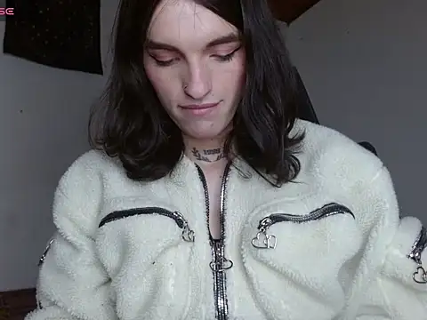 Snapshot of Scarlett_crastrawberry chatting on 04.27.26 Scarlett crastrawberry online show from 04.27.26