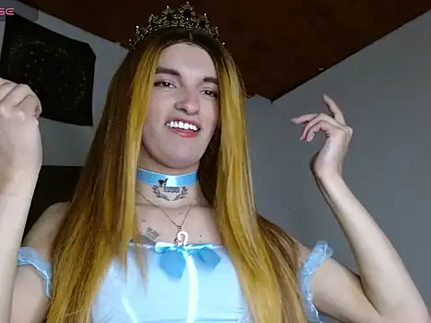 Snapshot of Scarlett_crastrawberry chatting on 05.19.26 Scarlett crastrawberry online show from 05.19.26