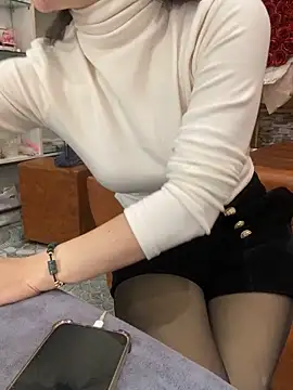 Phale2x online show from 11.21.25