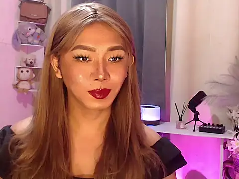 Snapshot of Katesy12 chatting on 11.17.25 Katesy12 online show from 11.17.25