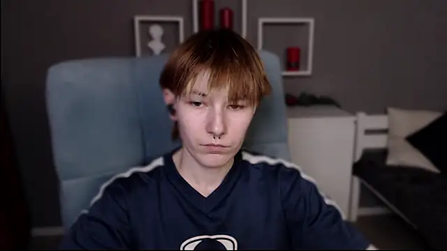 Snapshot of guitarandangell chatting on 02.27.26 guitarandangell online show from 02.27.26