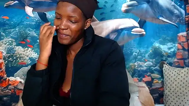 Snapshot of AfricanBarbiee69 chatting on 04.29.26 AfricanBarbiee69 online show from 04.29.26