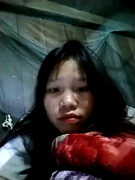 linh-miu99 online show from 10.17.25