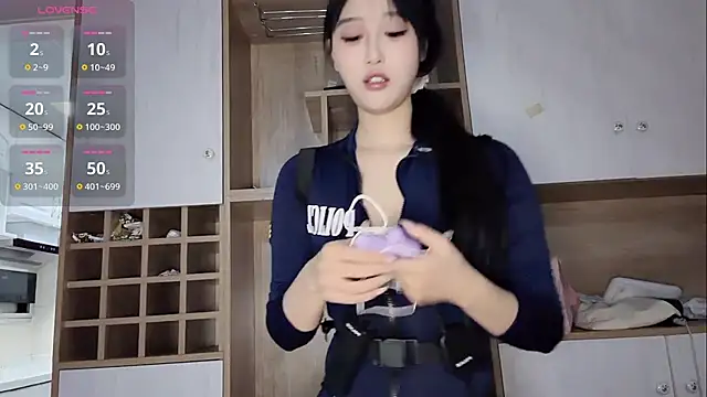 Xiaowen-wen online show from 12.14.25