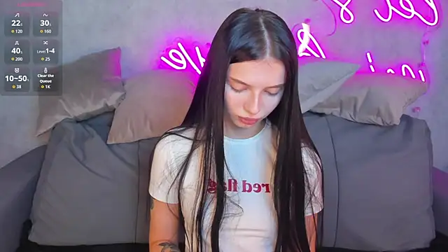 Snapshot of Eva_Mayers chatting on 11.10.25 Eva Mayers online show from 11.10.25