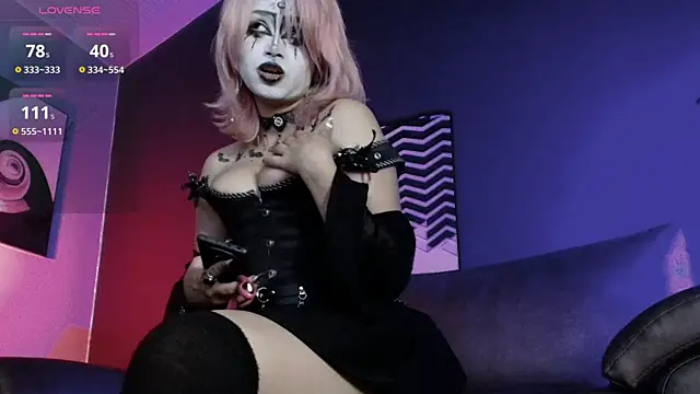 Navier   online show from 04.07.26