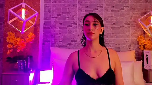 Catalina-Thompson online show from 11.06.25