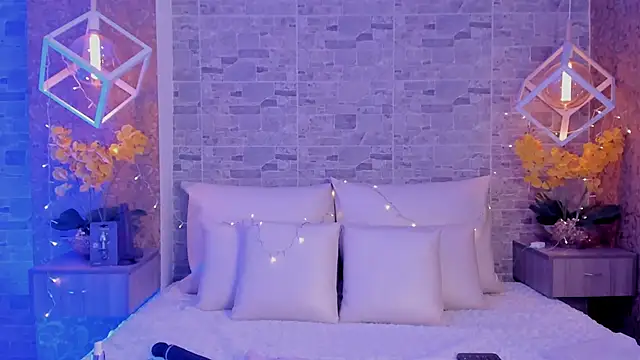 Catalina-Thompson online show from 11.22.25