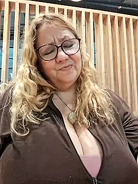 Snapshot of JennyInVegas chatting on 01.31.26 JennyInVegas online show from 01.31.26