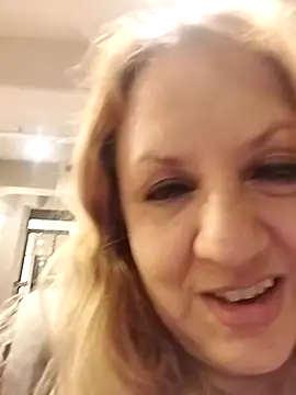 Snapshot of JennyInVegas chatting on 02.14.26 JennyInVegas online show from 02.14.26