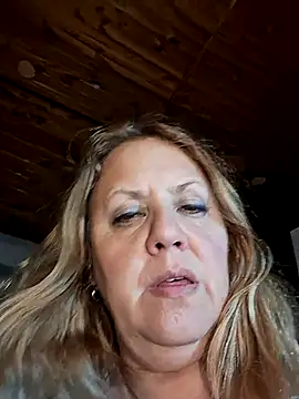 Snapshot of JennyInVegas chatting on 05.24.26 JennyInVegas online show from 05.24.26