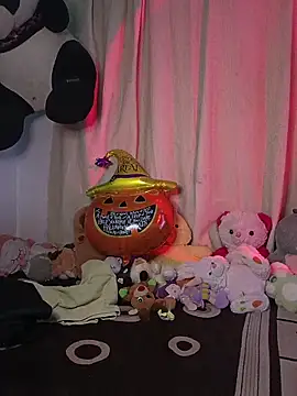 Ladyswap online show from 10.24.25