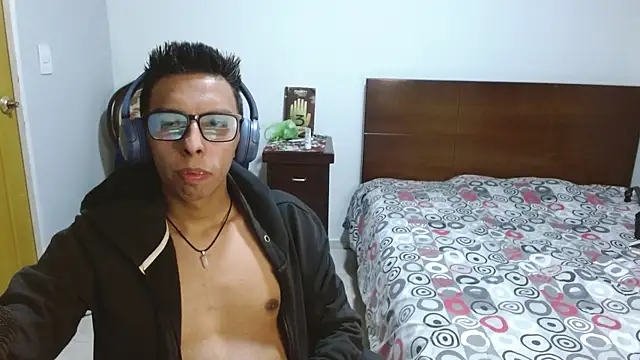 DavTwink3100 online show from 11.24.25