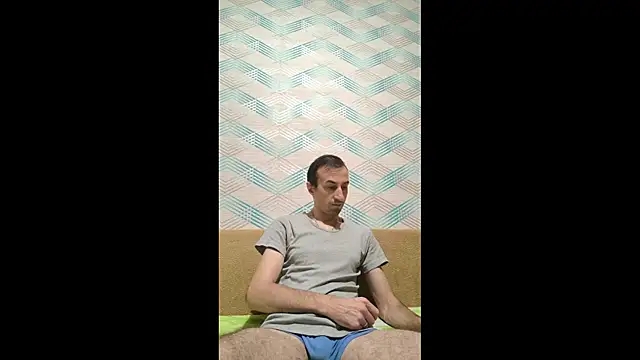 Snapshot of Andruu_ chatting on 10.27.25 Andruu online show from 10.27.25