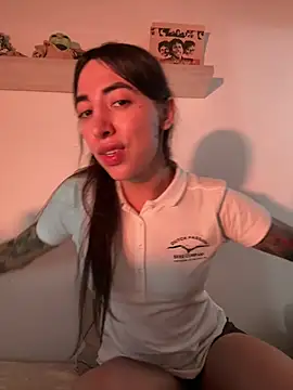 valeriahornier online show from 02.17.26