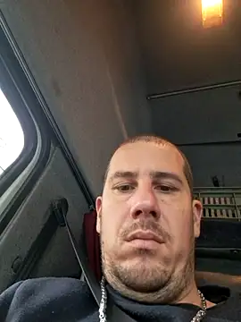 Snapshot of Szeximado31 chatting on 11.12.25 Szeximado31 online show from 11.12.25