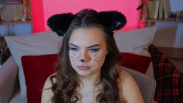 Snapshot of Miss_Delia chatting on 10.22.25 Miss Delia online show from 10.22.25