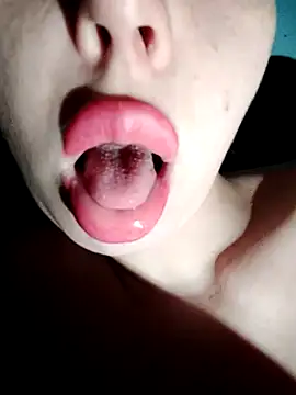 Loveyoudearxq online show from 11.17.25