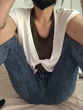 Snapshot of Kylie_beem chatting on 07.18.26 Kylie beem online show from 07.18.26