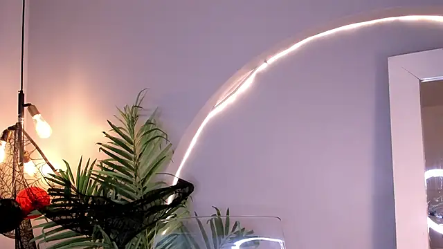 Juli Casanova online show from 10.30.25