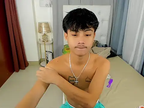 hardcocktwink online show from 11.12.25