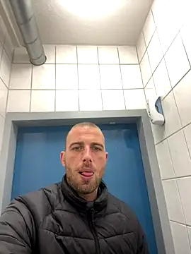 Rotteei1 online show from 11.17.25