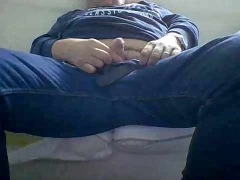 Snapshot of stefistefi8097 chatting on 10.22.25 stefistefi8097 online show from 10.22.25