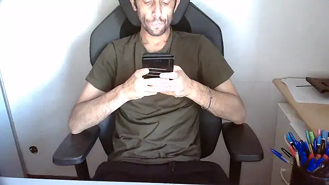 Snapshot of topg84 chatting on 07.04.26 topg84 online show from 07.04.26