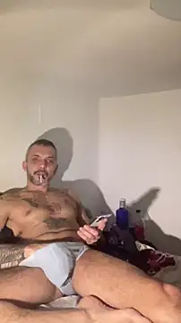 Italmanu85 online show from 11.17.25