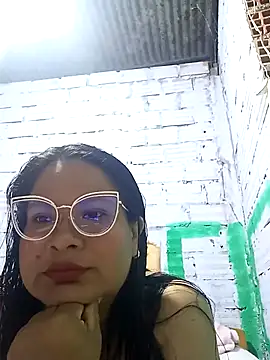 Snapshot of celeste122595 chatting on 05.13.26 celeste122595 online show from 05.13.26