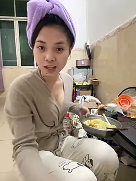 Snapshot of aaaaawhate chatting on 01.06.26 aaaaawhate online show from 01.06.26