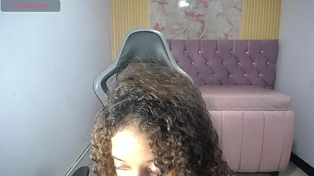 Snapshot of melody11_s chatting on 07.30.26 melody11 s online show from 07.30.26
