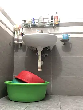 HinayLa online show from 03.11.26