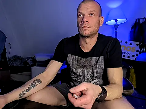 Kinky Play1 online show from 02.23.26