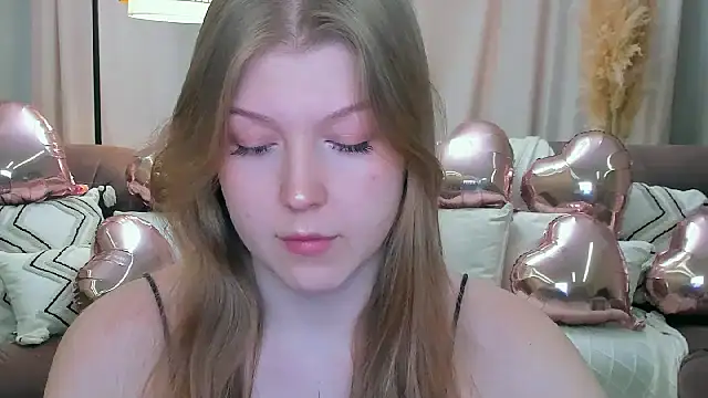 Snapshot of Stella_Light chatting on 03.18.26 Stella Light online show from 03.18.26
