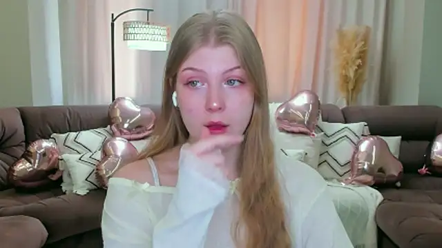 Snapshot of Stella_Light chatting on 03.24.26 Stella Light online show from 03.24.26