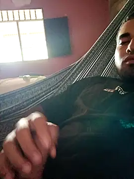 Snapshot of Luis1605_99 chatting on 10.20.25 Luis1605 99 online show from 10.20.25