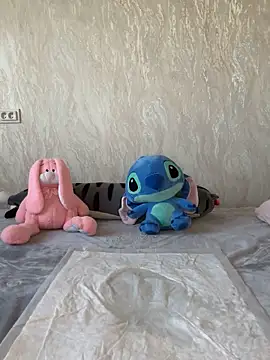 Love  Mom online show from 11.03.25