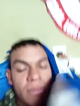 Snapshot of DanielTuPapi1992 chatting on 10.20.25 DanielTuPapi1992 online show from 10.20.25